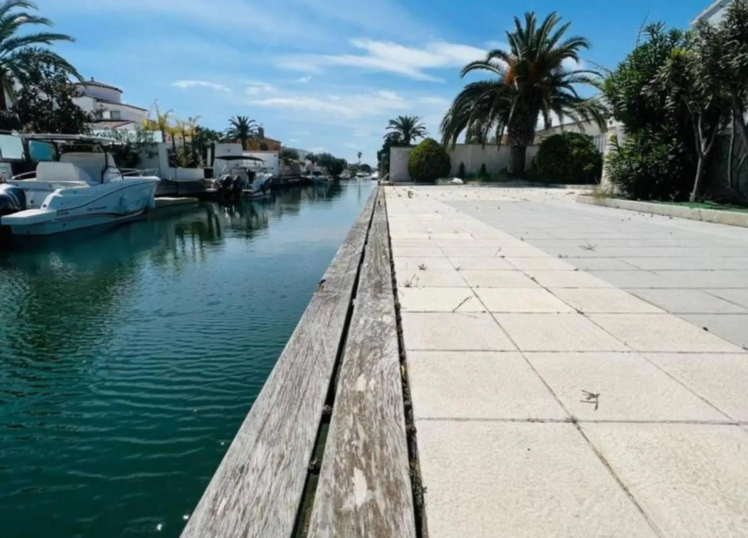 Casa Con Piscina Y Amarre Soleada Villa Empuriabrava 0*,